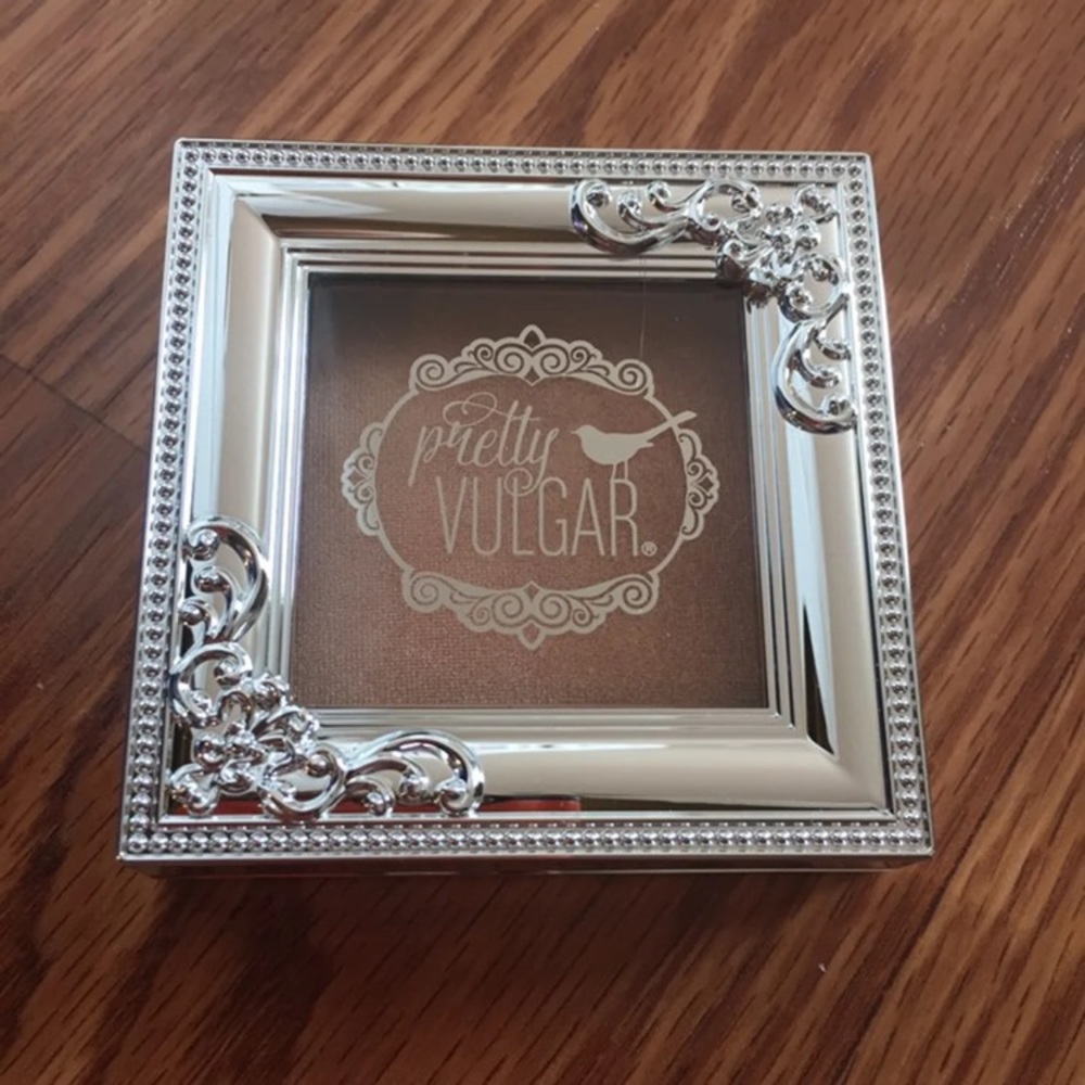 Pretty Vulgar Highlighter